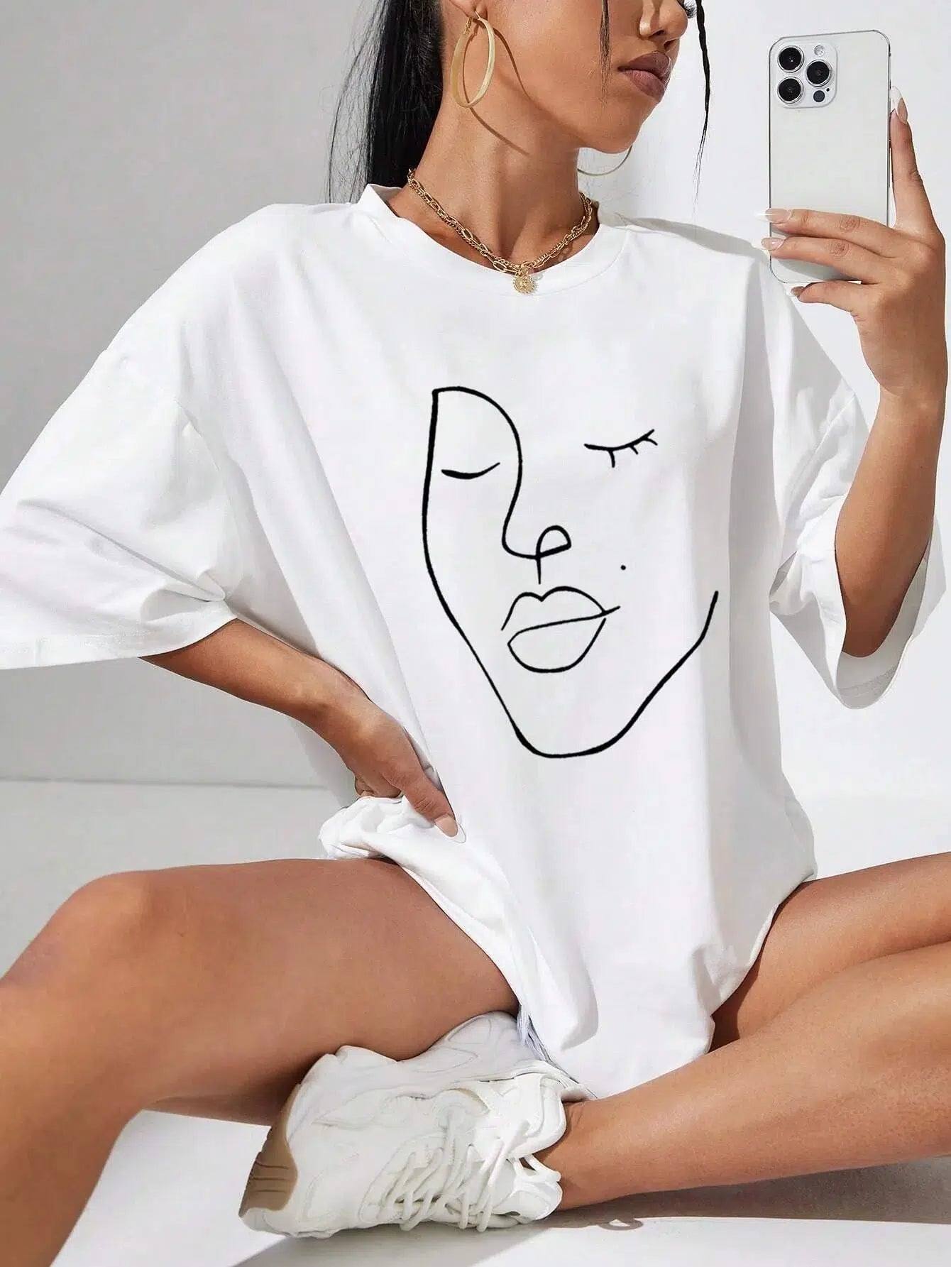 Abstract Woman Face Tee - Trendy Korean Y2K Fashion for a Stylish Look