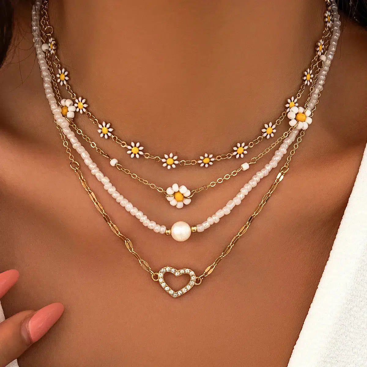 Daisy & Heart Four-Pack Necklace Set - Trendy Y2K Fashion Accessories for a Stylish Look