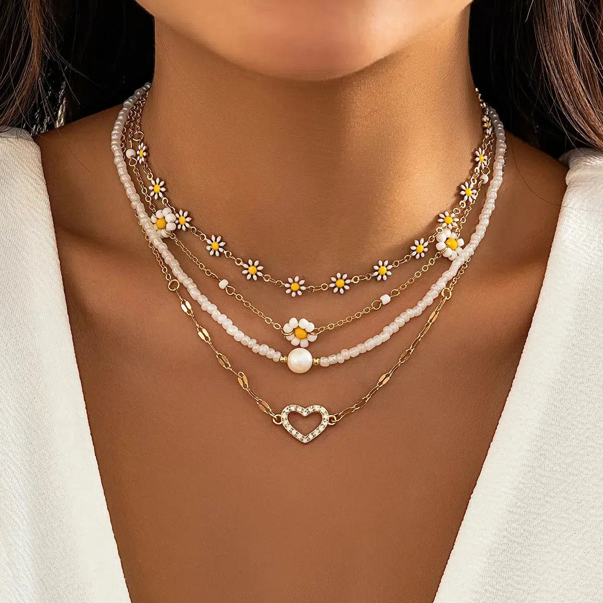 Daisy & Heart Four-Pack Necklace Set - Trendy Y2K Fashion Accessories for a Stylish Look