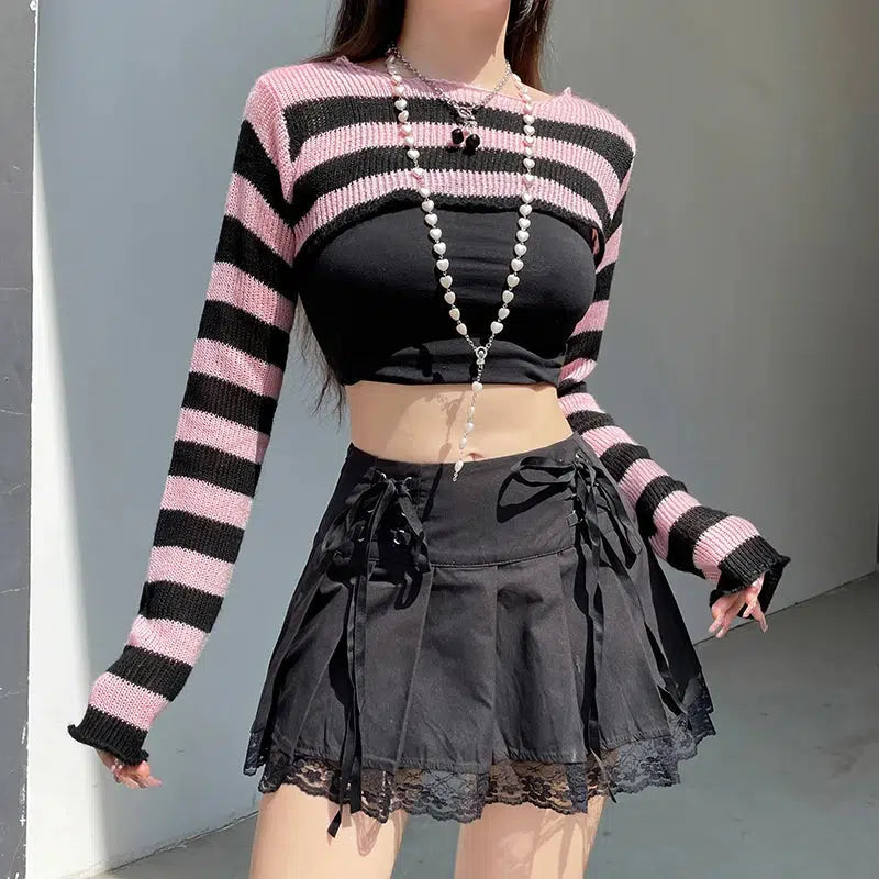 Goth Striped Knitted Shrug Sweater - Trendy Y2K Fashion for a Stylish Look