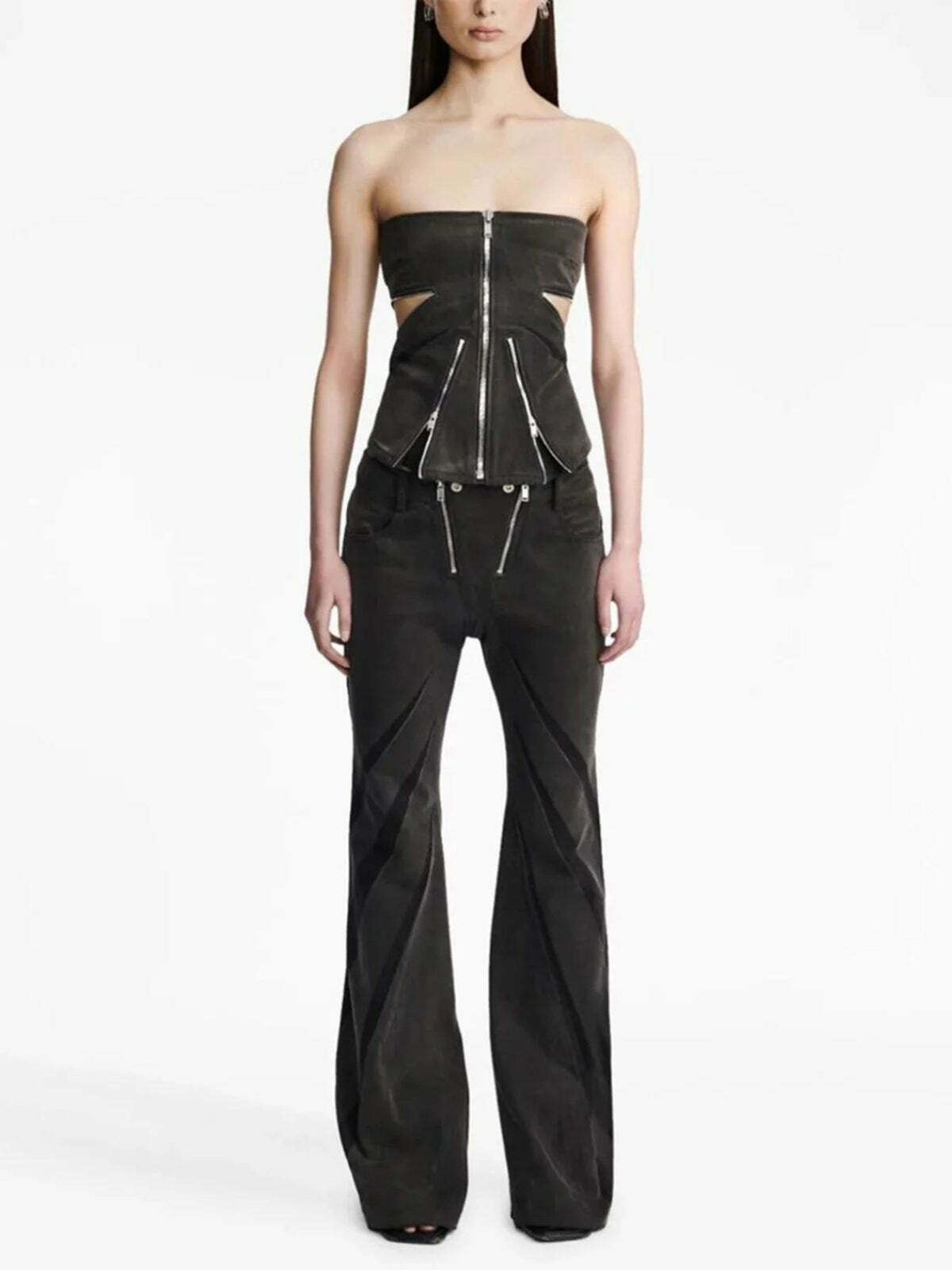 Trendy Black Denim Tube Top & Patch Jeans Two-Piece Set for Y2K Fashion Enthusiasts