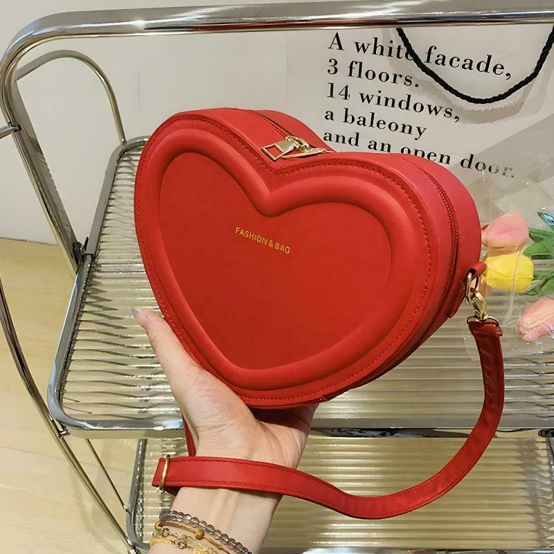 Trendy Heart Crossbody Bag for Y2K Fashion Lovers - Stylish Heart Bag for All Occasions