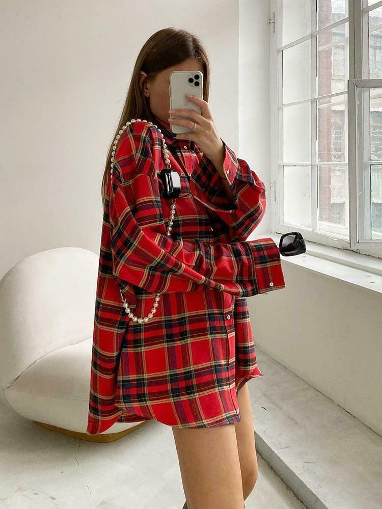 Trendy Oversized Plaid Shirt for Y2K Aesthetic - Perfect for Winter Fashion & Grunge Style