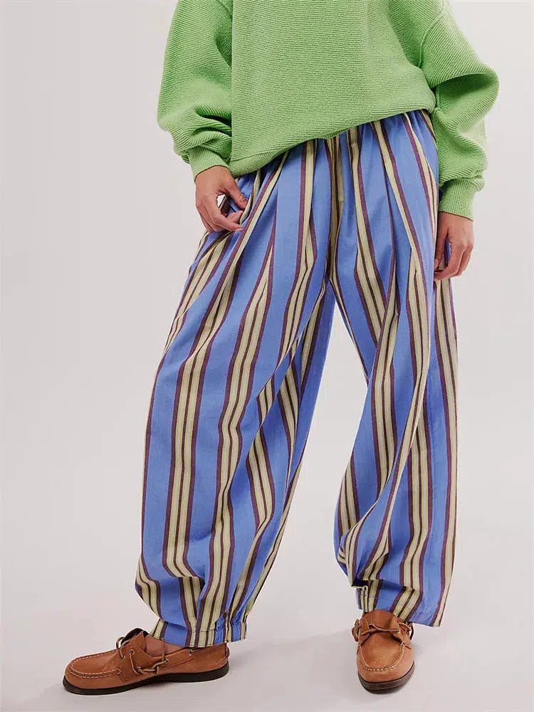 Trendy Striped Sweatpants for Y2K Style: Perfect for Grunge Outfits and Casual Wear