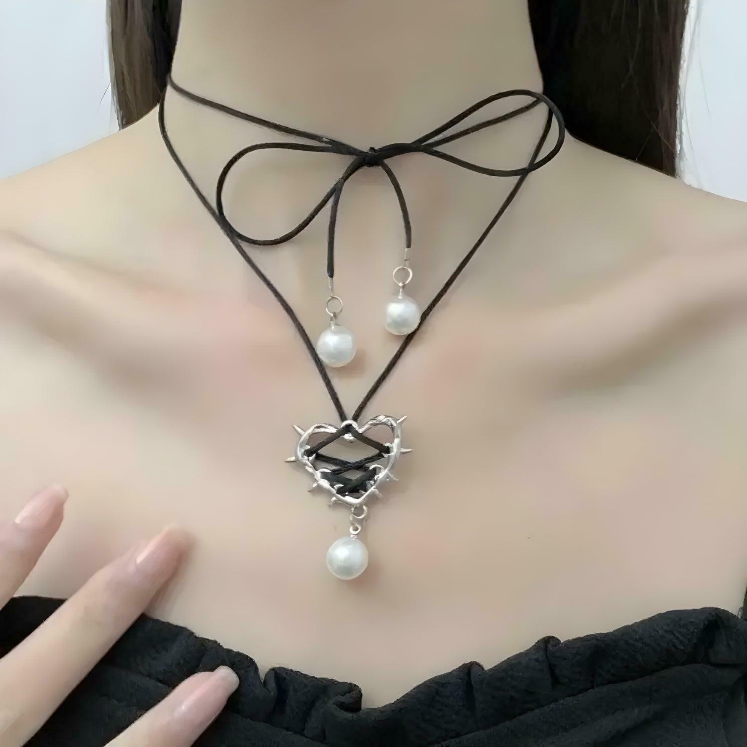 Y2K Coquette Barbed Heart Bow Tie Necklace - Trendy Heart Jewelry for Y2K Fashion Lovers